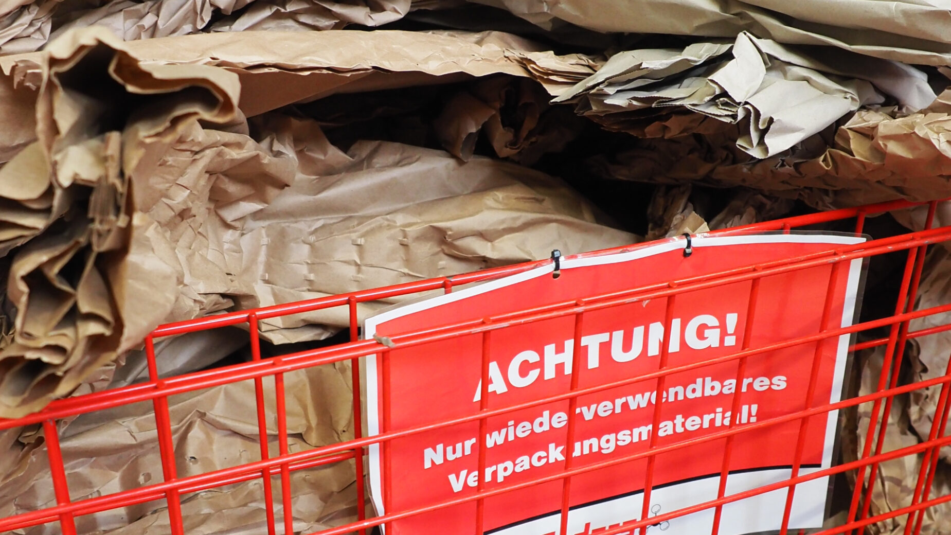 Wiederverwendbares Verpackungsmaterial bei Esders