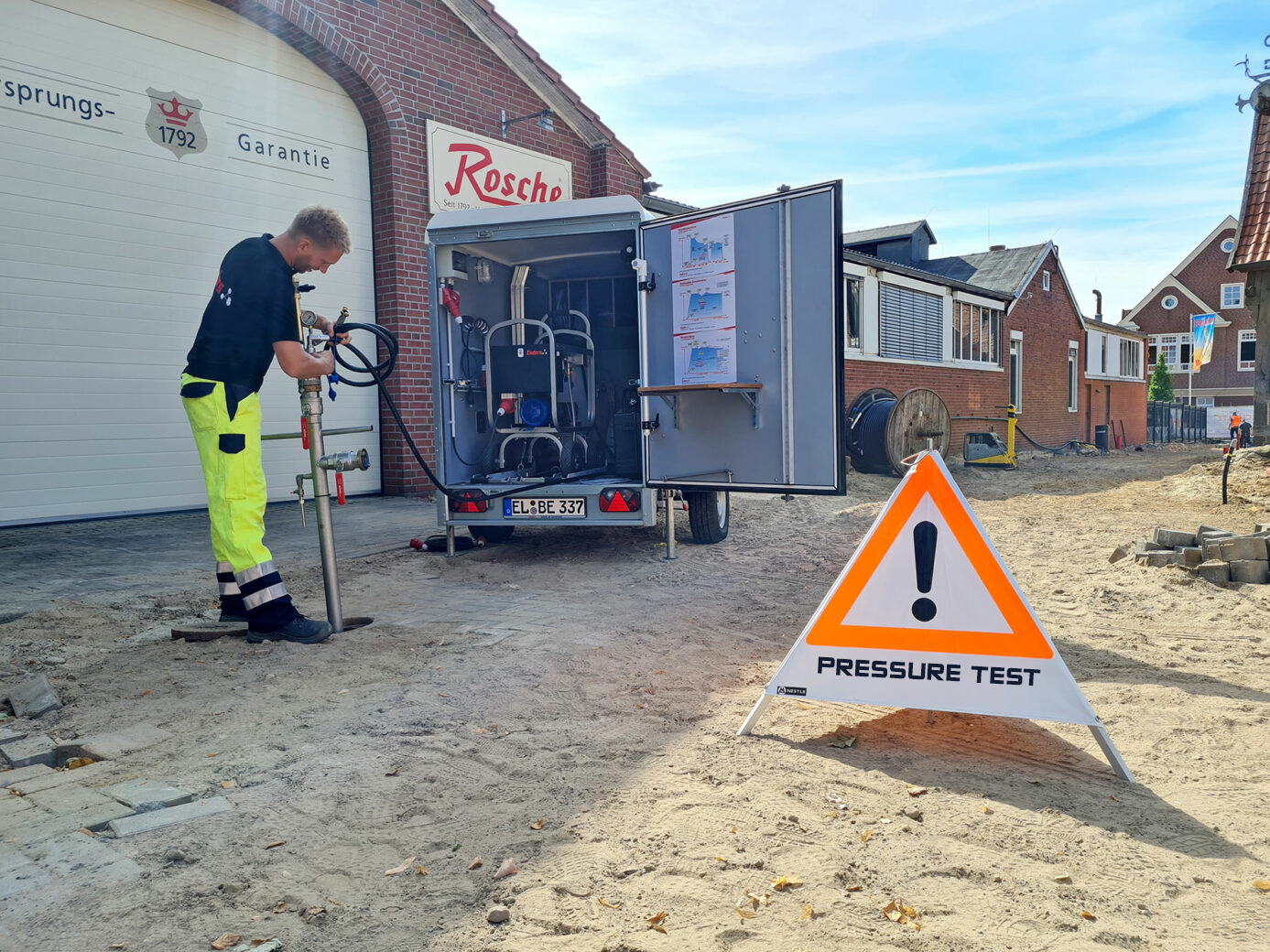 Setup of pressure test trailer