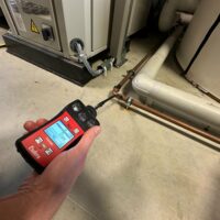 Lekdetectie aan verwarmingsleidingen met formeergas